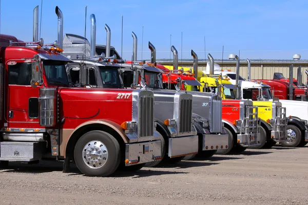 depositphotos_32559557-stock-photo-semi-trailer-trucks